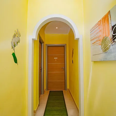 بيت ضيافة Oasi Di Antonella ألبينيا